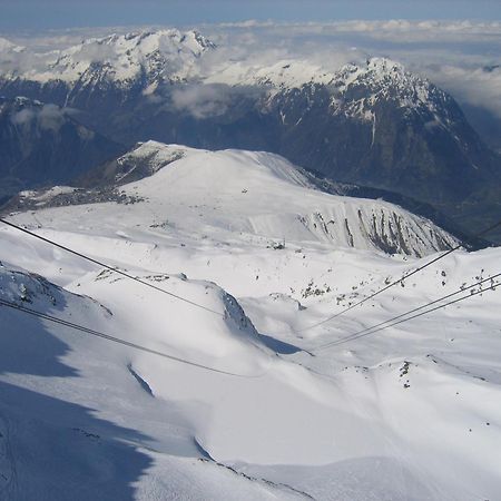 Hotel Le Dome Alpe d'Huez Exteriör bild
