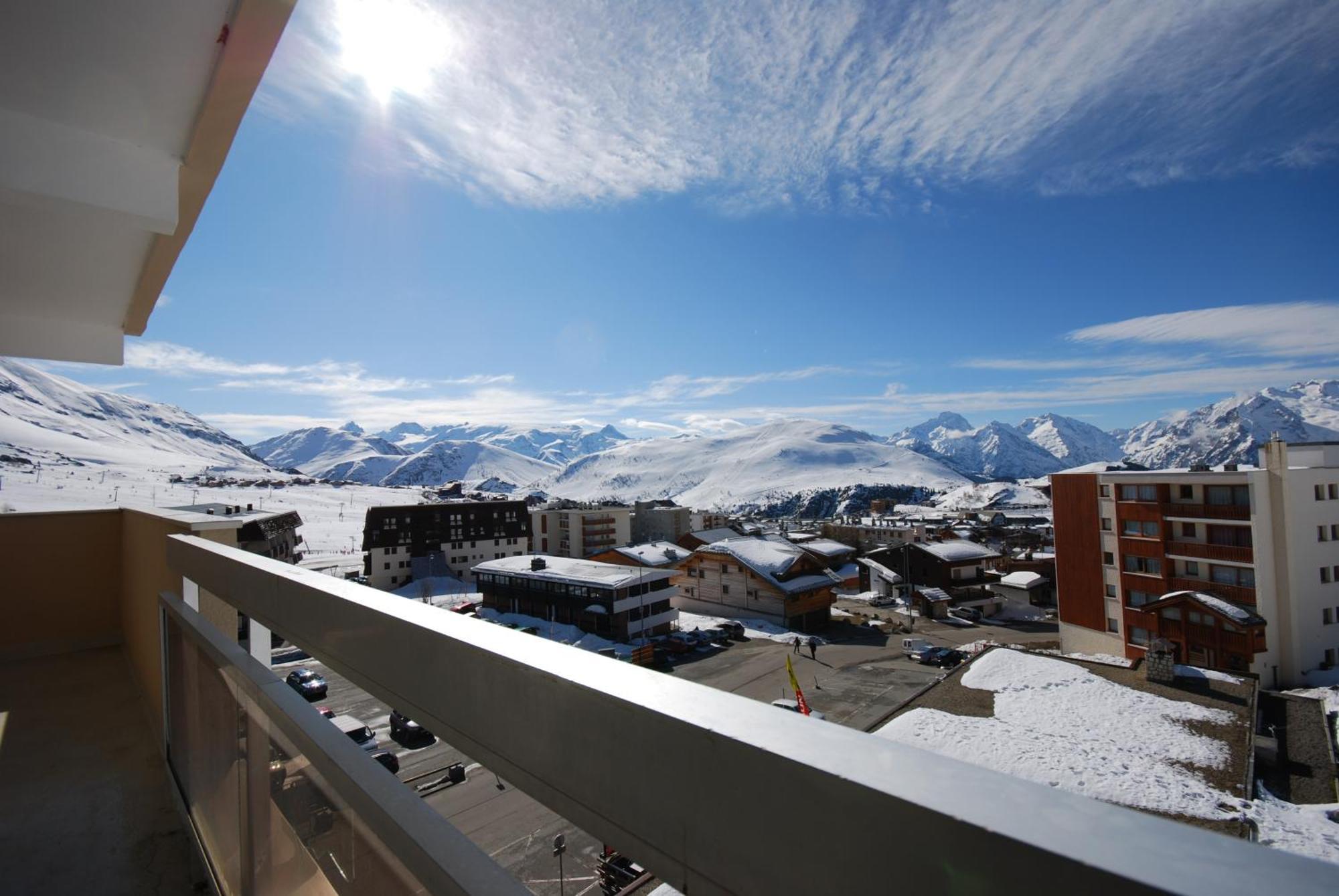 Hotel Le Dome Alpe d'Huez Exteriör bild